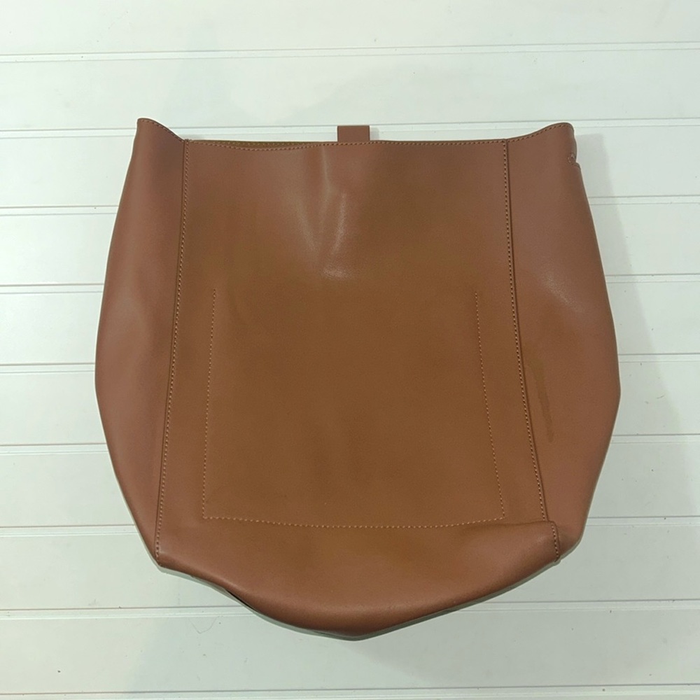MISSING STRAP - Everlane The Studio Bag in Cognac - Picture 2 of 11